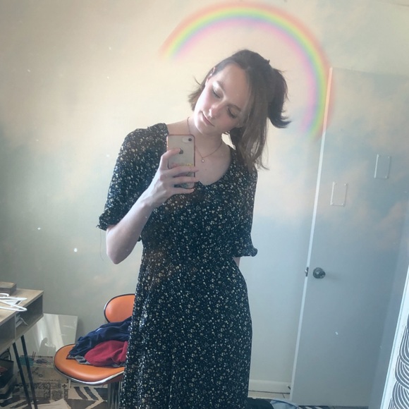 Meet your Posher, Jillian - Picture 1 of 1